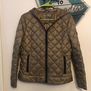 Size large Bernardo puff jacket and “olive green”/tan